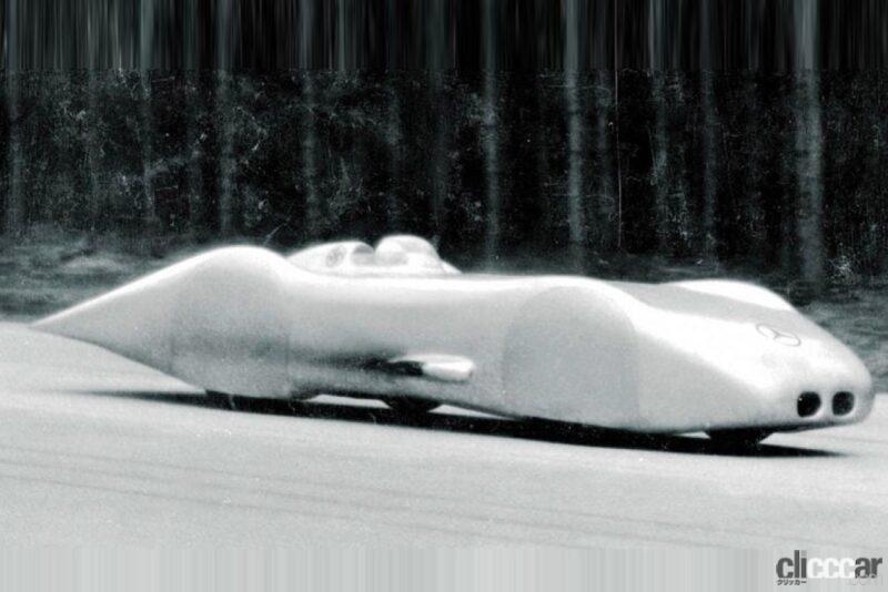 「メルセデス・ベンツのチャレンジマシン「W125ストリームライナー」が公道の世界最速記録432.7km/hを達成【今日は何の日？1月28日】」の1枚目の画像