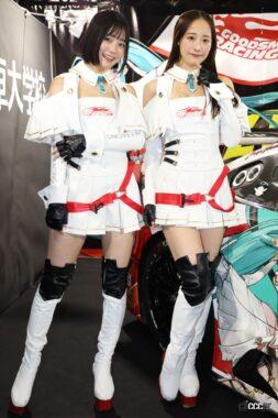 埼玉自動車大学校ブースでのレーシングミクサポーターズ