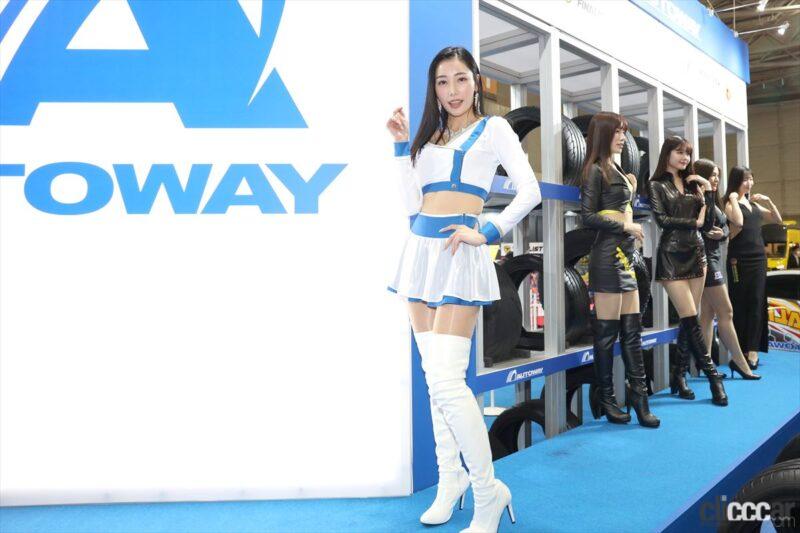 「「宇佐美なお」さんら13名のAUTOWAYコンパニオンが懐かしのボディコンで各ブランドをアピール！【東京オートサロン2024】」の27枚目の画像