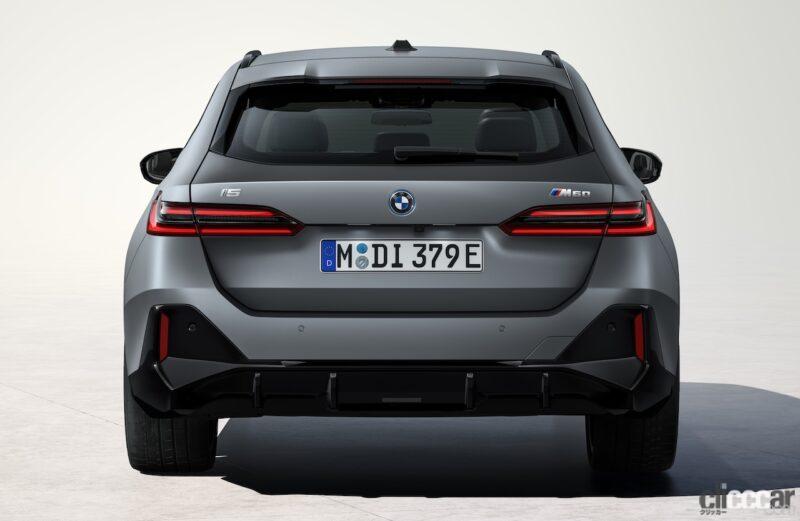 「新型BMW5シリーズ「ツーリング」は、BEV2タイプと48Vマイルドハイブリッド化された2.0Lディーゼルターボを設定」の14枚目の画像