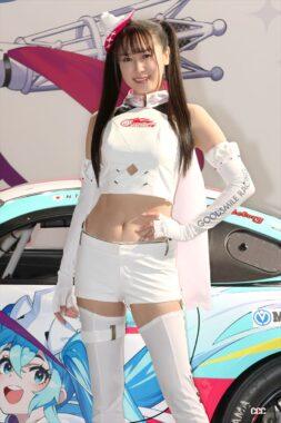 レーシングミク 2024コスチューム