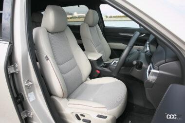 cx-8の内装07