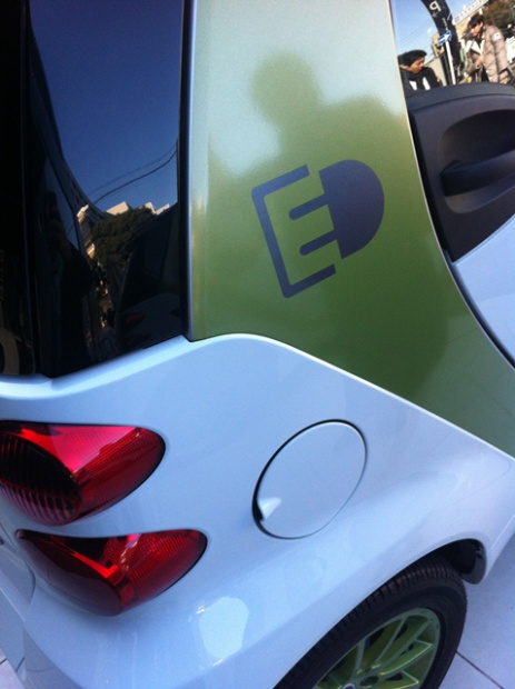 「1/22発売前のスマートの電気自動車に誰でも試乗できるチャンス！＠メルセデスベンツ・コネクション　#lovecars」の2枚目の画像