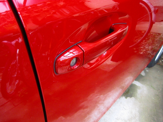 ドアハンドル 画像 ペーパードライバーの彼がやりがちな失敗 あるある8 Clicccar Com ドアハンドル 画像 ペーパードライバーの彼がやりがちな失敗 あるある8 Clicccar Com