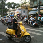 ベトナムではバイクの乗り方でお嬢様度合いがわかります【ベトナムバイク事情】 - ベトナムバイク個性04