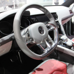 「VWの隠し球」コンパクトSUV“クロス・クーペ”「世界初披露」【東京モーターショー】 - 3
