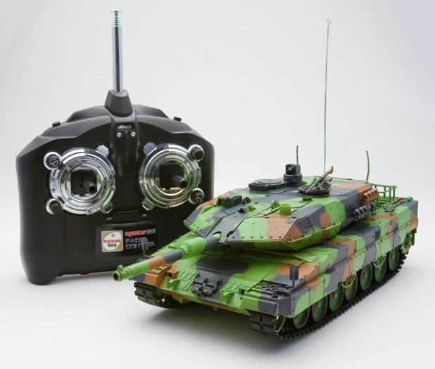 「対戦できるラジコン戦車ができた!　【東京おもちゃショー2011】」の11枚目の画像