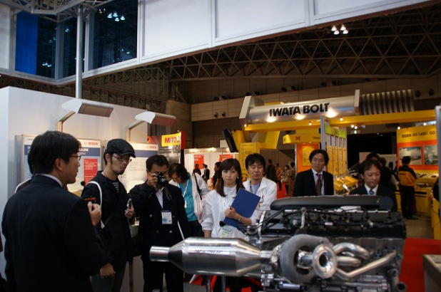 「#LOVECARS　で行く「吉田由美」ガイドツアー開催決定！【東京モーターショー2011】」の5枚目の画像