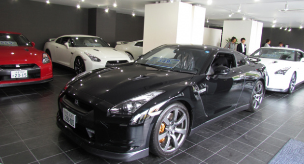 「低走行の極上モノ日産R35GT-Rが日本の15％も集まる中古車店【アップガレージカーセールス】」の3枚目の画像