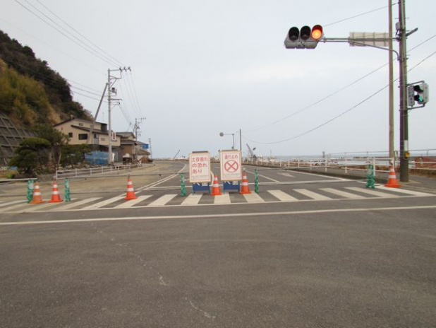 「国道6号線は四倉までで通行止めになります【東北関東大震災ルポ】」の3枚目の画像