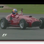 2011イギリスGP優勝直前にアロンソが60年前のフェラーリ375をドライブ！【動画】 - スクリーンショット（2011-07-12 23.00