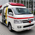 ただの特殊車両じゃない！トヨタ　ハイメディック救急車の歴史（3代目編） - 795px-Japanese_TOYOTA_HIMEDIC_3rd_ambulance