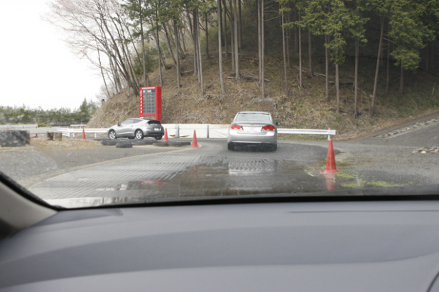 「事故を未然に防ぐための運転法を学んでみませんか？【ホンダドライビングスクール】」の1枚目の画像