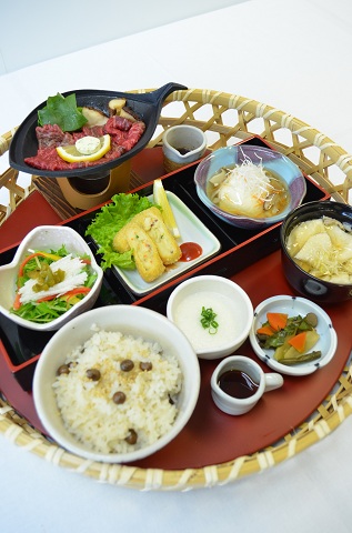 「皆藤愛子もギャル曽根も選ぶ 2012年イチバン美味しいSA（サービスエリア）は？ 【NEXCO東日本 新メニューコンテスト】」の3枚目の画像