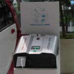 震災から1年 超期待のディーラーオプション1500W電源供給装置「三菱自動車 MiEV power BOX」登場 - 三菱自動車MiEV power BOX 10
