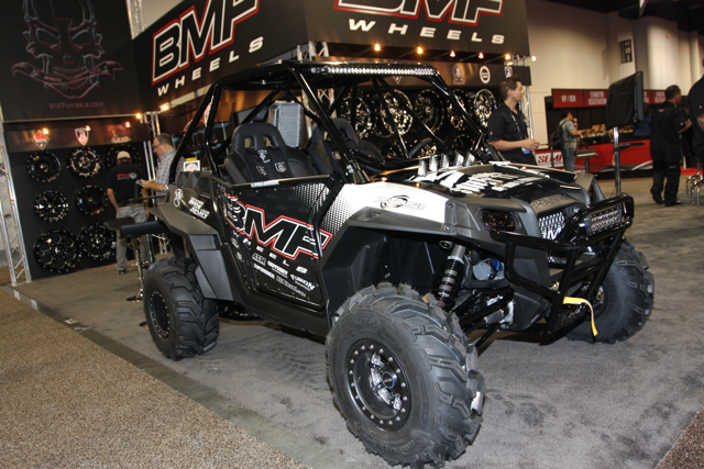 アメリカはアゲアゲなピックアップ大好き 四駆やバギーも紹介 Semaショー11 Clicccar Com