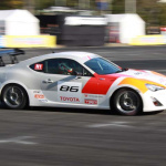 トヨタ86のN1レース仕様のデモランはやりすぎで攻めまくり【東京オートサロン2012】 - トヨタ86N1