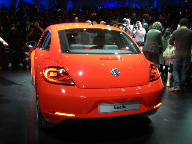 「VWから新型「ザ・ビートル」が世界デビュー【上海モーターショー2011】」の2枚目の画像