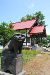 江部乙神社の笑う狛犬