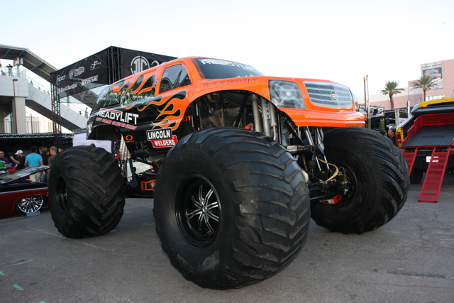 アメリカはアゲアゲなピックアップ大好き 四駆やバギーも紹介 Semaショー11 Clicccar Com