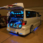 「「オトーサン車と呼ぶな！」ミニバンハイライト【札幌カスタムカーショー2011】」の13枚目の画像ギャラリーへのリンク