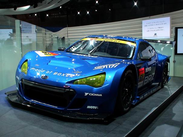 「BRZ GT300マシンにSTIバージョンの匂い【東京モーターショー】」の1枚目の画像