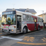 葬式鉄がいるなら葬式バスもいるらしい。引退する関東バス3ドア車を追え【バスヲタ】 - C5138