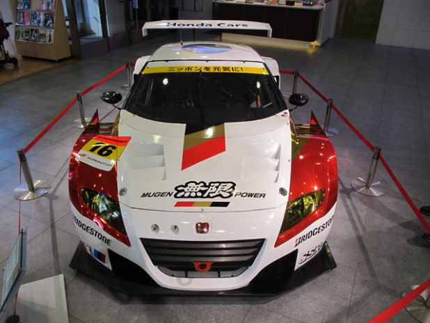 「プリウスへの刺客か？スーパーGT300クラスのハイブリッド MUGEN CR-Z GTを接写【CR-Z GT300】」の12枚目の画像