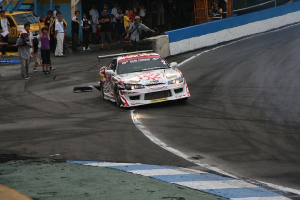 「まさか今村陽一が！決勝は劇的な幕切れでした【D1GP2011 inエビス】」の11枚目の画像