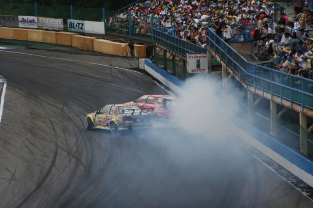 「追走トーナメント中盤で雨＆雷のため中止です【D1GP2011 inエビス】」の7枚目の画像