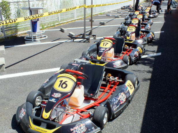 「カートレーサーに翼を授ける！【Red Bull Kart Fight 2012】」の1枚目の画像