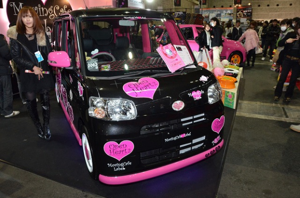 「女子でも簡単にデコれちゃう！愛車をキラキラ！ハートのホイールでかわいく！！（G-CORPORATIONブース）【大阪オートメッセ2012】」の17枚目の画像