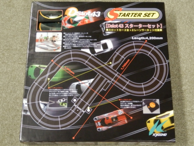 「京商の「Dslot43」にお得なスロットカー2台付きセットが登場【東京おもちゃショー2012】」の2枚目の画像