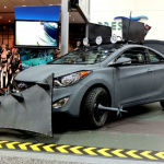 【動画】生き残れ！ゾンビだらけの街を疾走するマシンが完成！ - Hyundai Elantra Coupe Zombie Survival Machine 01