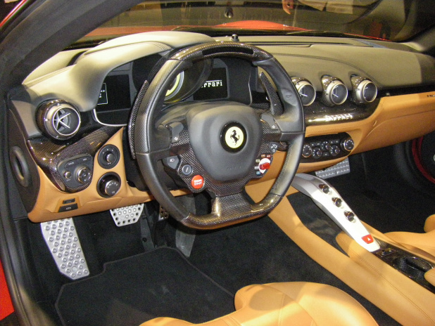 「史上最速のフェラーリ F12ベルリネッタが日本でリリース」の3枚目の画像