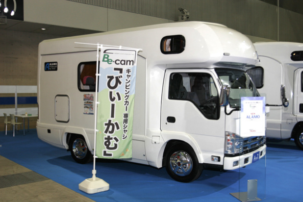 「これがキャンパーの中身です。いすゞ純正シャシー＆のBe-camデビュー【ジャパンキャンピングカーショー2012】」の4枚目の画像