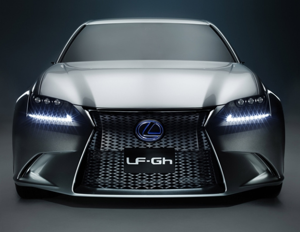 「“LEXUS LF-Gh”走るだけでメーカーの宣伝になるフロントデザイン【CAR STYLING VIEWS】」の8枚目の画像