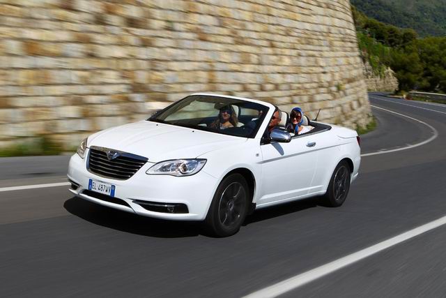 L Flavia Covertible05 画像 イタリア限定 ランチア フラビアは優雅でダイナミックなオープンカー Clicccar Com