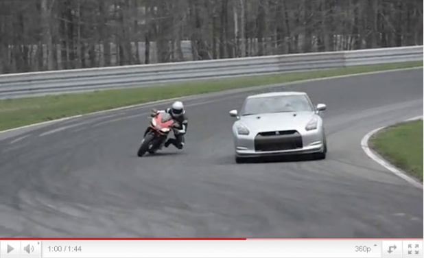 「アプリリアのスーパーバイクと日産GT-Rはどちらが速い?【2輪vs4輪】」の3枚目の画像
