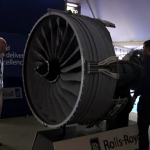 【動画】ロールスロイスが航空ショーに展示したB787旅客機用エンジンのカットモデル。その材料はなんと…レゴ!? - Trent1000_LEGO