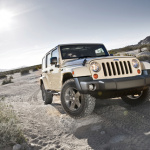 砂漠を駆け抜けるジープ！　ラングラーに特別仕様車アンリミテッド・トレイル・エディションが登場！ - 2011 Jeep Wrangler Unlimited Mojave