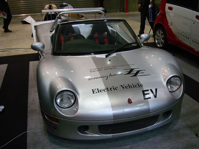 「【EV JAPAN】伝説の名車がEVで復活！　京都大学がベンチャーで仕掛ける電気自動車の可能性！」の1枚目の画像