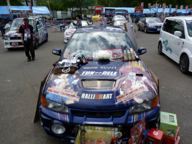 「昨年コンテスト優勝車も展示！やっぱり優勝する車は何か持ってる？【TOYAKOマンガ･アニメフェスタ2012】」の3枚目の画像