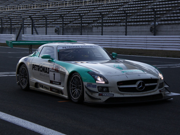 「【速報】スーパー耐久第2戦もてぎ ペトロナスSLS AMG GT3がフロントロー独占【スーパー耐久2012】第2戦 ツインリンクもてぎ」の2枚目の画像