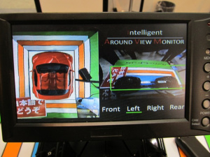 後付けのアラウンドビューモニター発見 オートモーティブワールド12 Clicccar Com
