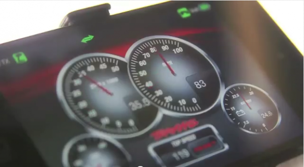 「ちょw 速すぎwww “世界最速のRCカー”が、予想以上に超絶スピードを見せてくれる件【動画】」の2枚目の画像