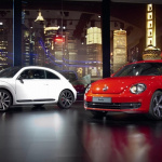 新型ビートル、上海ショーの前夜に３地域で同時発表!【上海モーターショー2011】 - beetle_shanghai_R