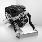 BMWの最新2.0リッターターボ、ダウンサイジングエンジンまずは5シリーズから日本導入 - 2,0 Liter BMW Twin Power Turbo Petrol Engine (03/2011)