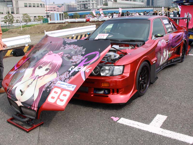 魅せるためのボンネット 痛車 第5回痛gふぇすた Clicccar Com