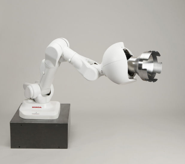 「ホンダ『ASIMO type R』ともいえるほど進化した新型アシモ発表（※ただし原発での作業は…）」の5枚目の画像